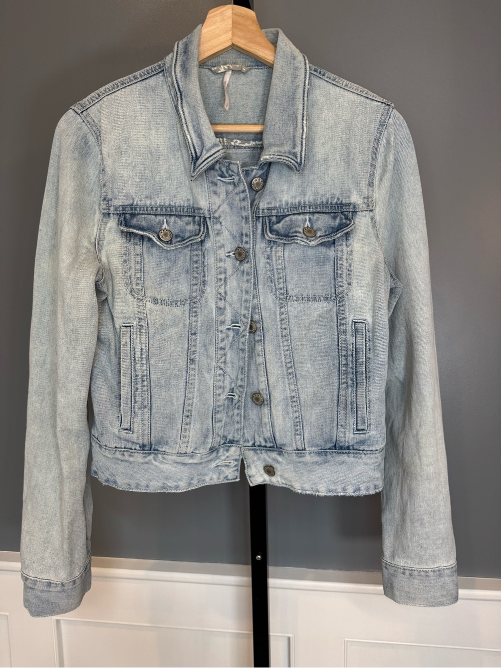 Free People Distressed Light Wash Denim Jean Jacket Size Small
